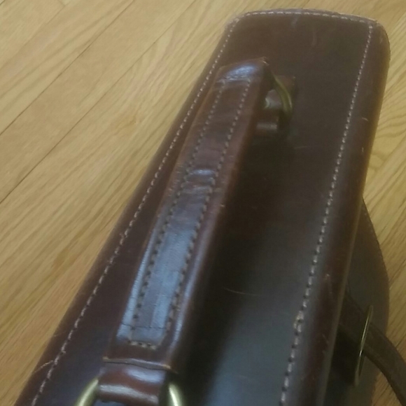 Thick Heavy Hand Tooled Leather Messenger Brief - Picture 4 of 12